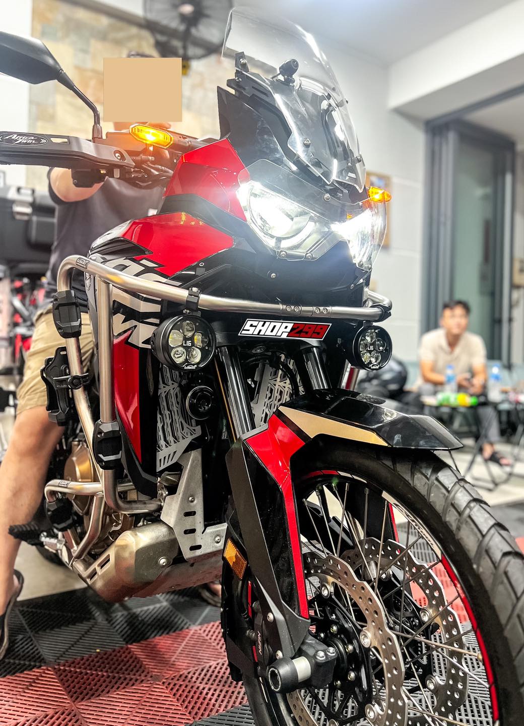 ĐÈN TRỢ SÁNG LOBOO L16 CHÍNH HÃNG ĐÈN TRỢ SÁNG LOBOO L16 CHÍNH HÃNG