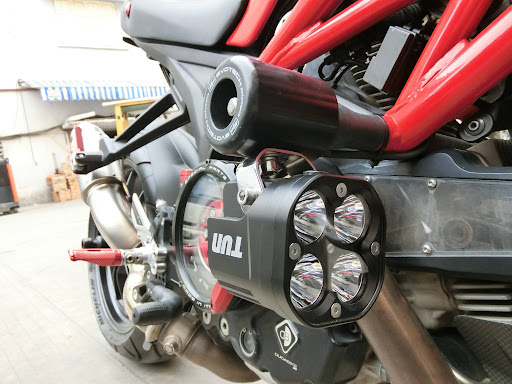 ĐÈN TRỢ SÁNG LED TUN 40X ĐÈN TRỢ SÁNG LED TUN 40X