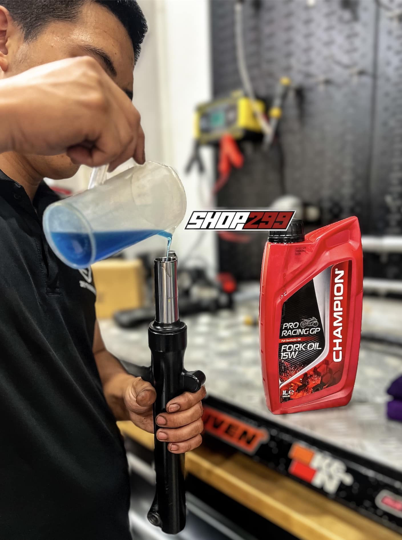 DẦU PHUỘC CHAMPION PRORACING GP 15W - 1L DẦU PHUỘC CHAMPION PRORACING GP 15W - 1L