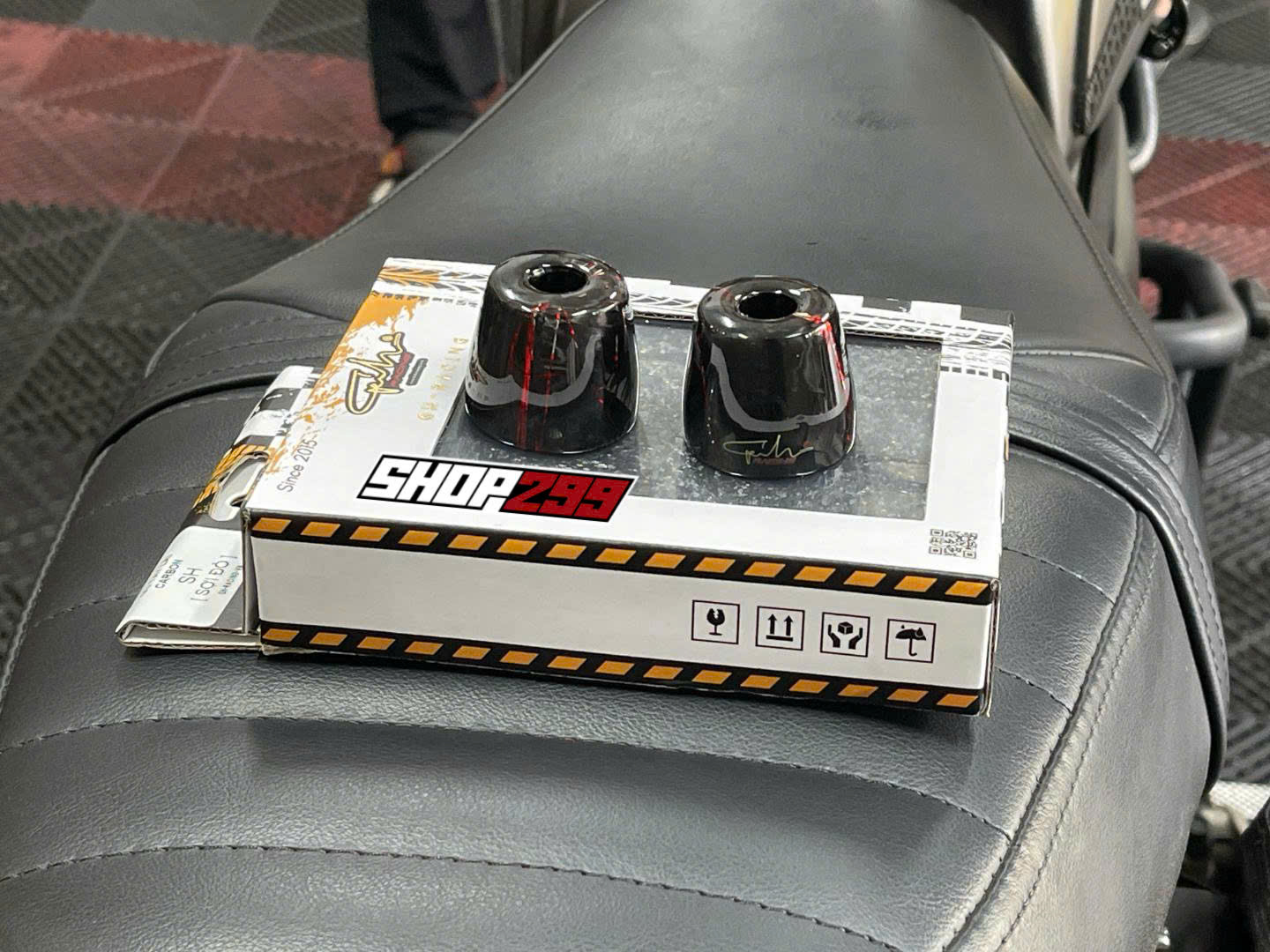 GÙ CHỐNG RUNG NẶNG CARBON GH RACING - VÂN ĐỎ GÙ CHỐNG RUNG NẶNG CARBON GH RACING - VÂN ĐỎ