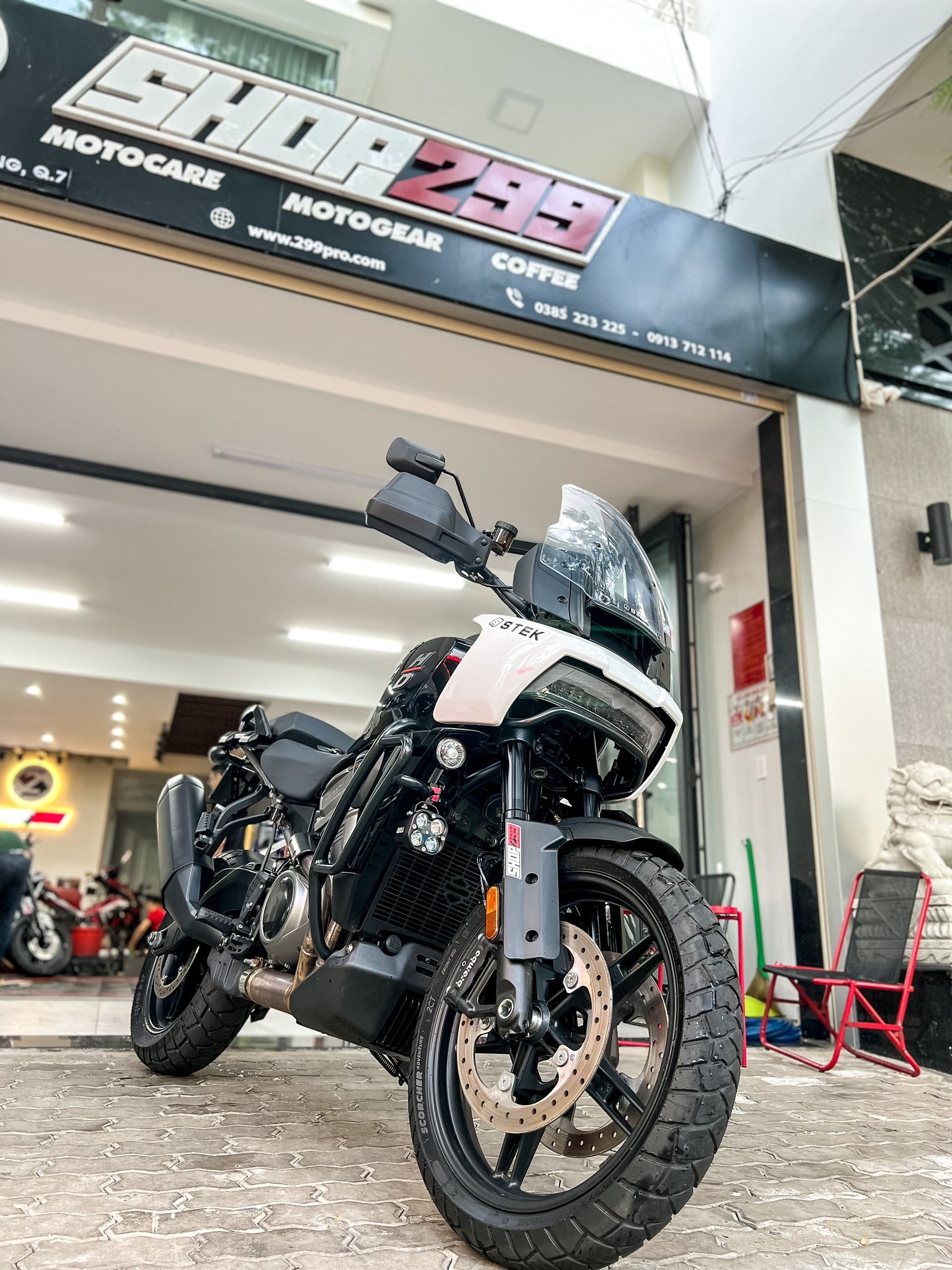 ĐÈN TRỢ SÁNG LED TUN 40X ĐÈN TRỢ SÁNG LED TUN 40X