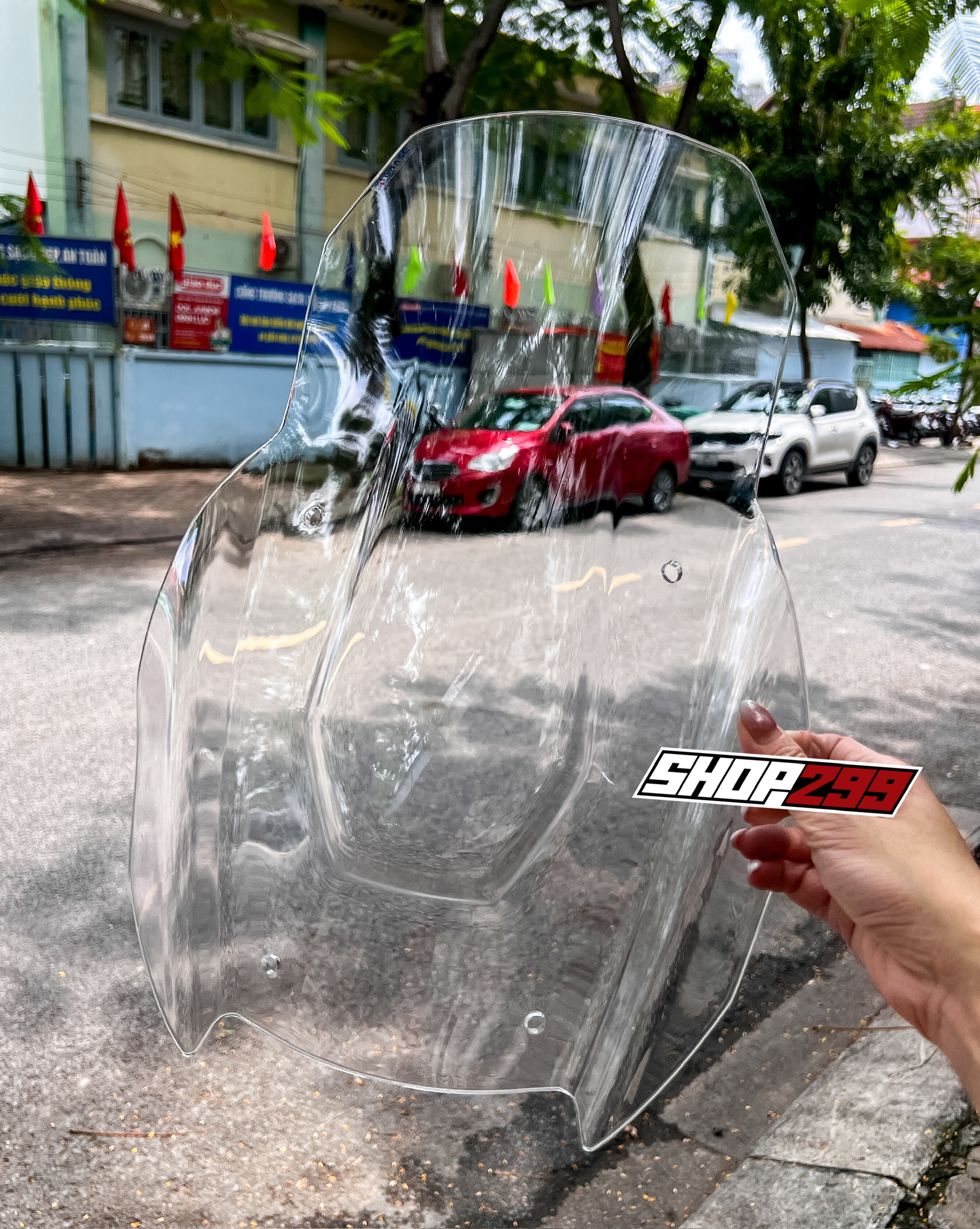 KÍNH CHẮN GIÓ TOURING CHO HONDA ADV 350 - TRONG SUỐT KÍNH CHẮN GIÓ TOURING CHO HONDA ADV 350 - TRONG SUỐT