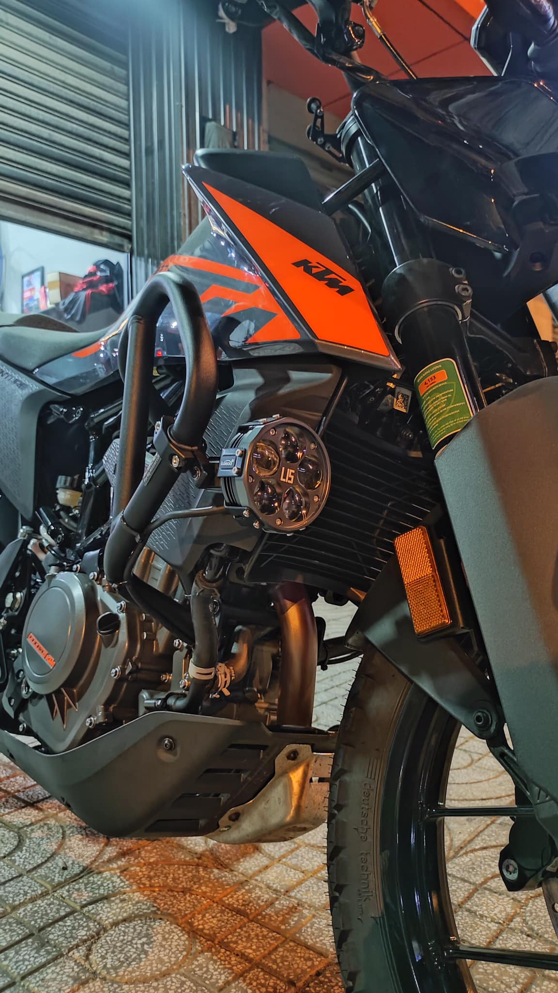 ĐÈN TRỢ SÁNG LOBOO L15 CHÍNH HÃNG ĐÈN TRỢ SÁNG LOBOO L15 CHÍNH HÃNG