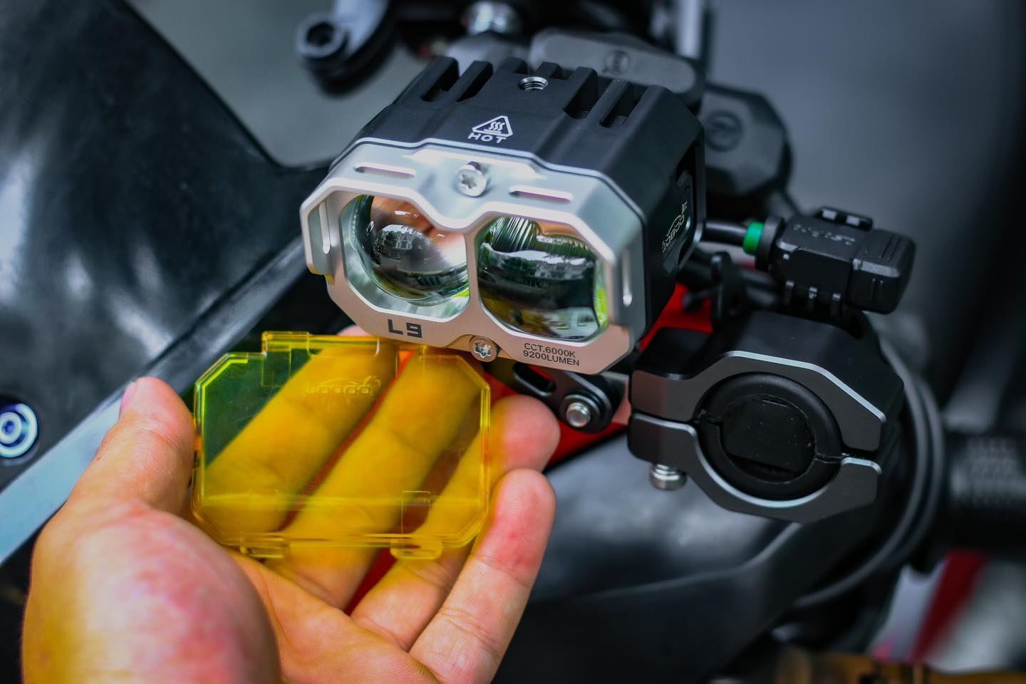 ĐÈN TRỢ SÁNG LOBOO L9 CHÍNH HÃNG ĐÈN TRỢ SÁNG LOBOO L9 CHÍNH HÃNG