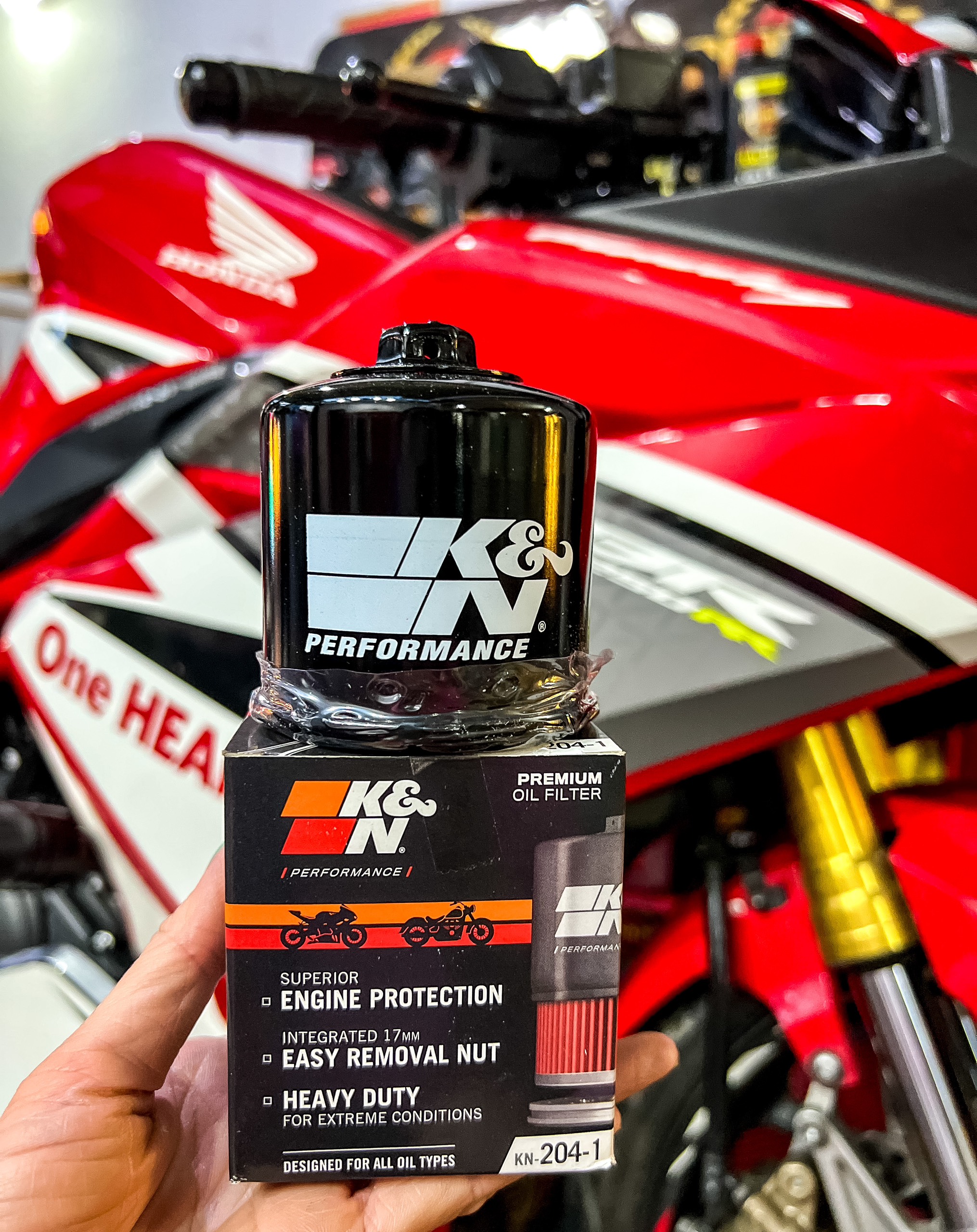 LỌC NHỚT K&N 204-1 CHÍNH HÃNG MỸ LỌC NHỚT K&N 204-1 CHÍNH HÃNG MỸ