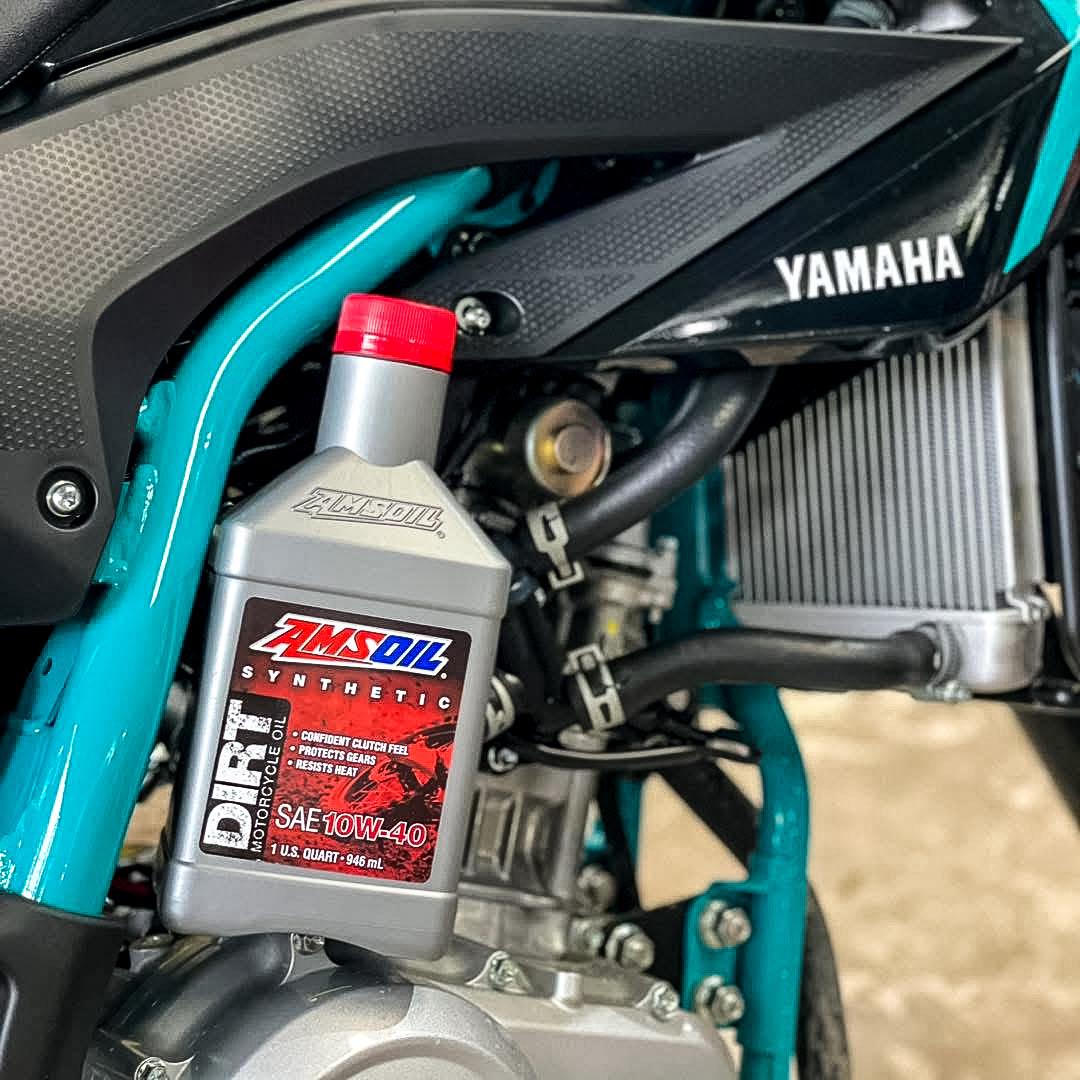 AMSOIL DIRT BIKE 10W40 100% SYNTHETIC - 946ML AMSOIL DIRT BIKE 10W40 100% SYNTHETIC - 946ML