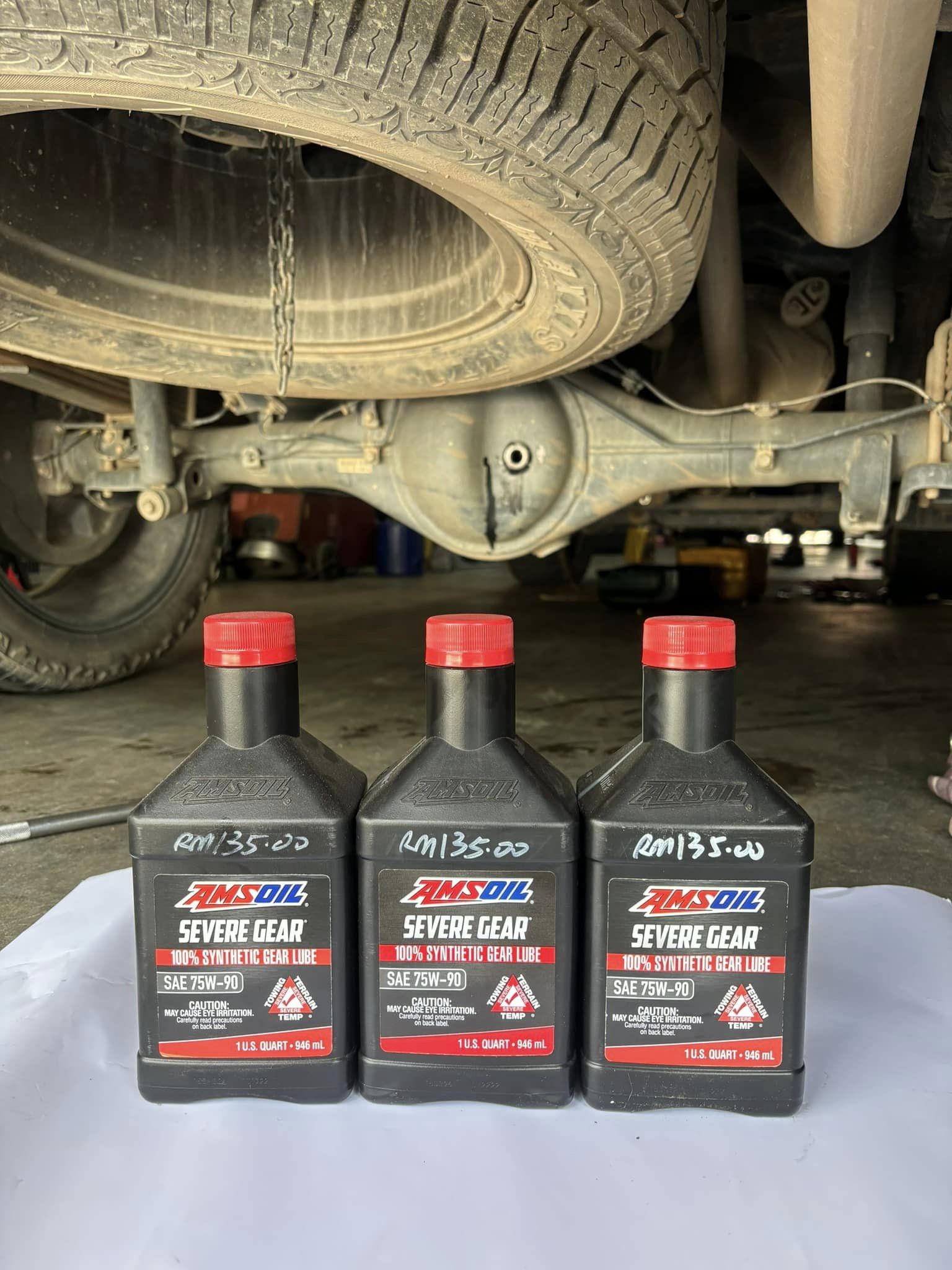AMSOIL SEVERE GEAR® 75W90 100% SYNTHETIC GEAR LUBE - 946ml | SHOP 299