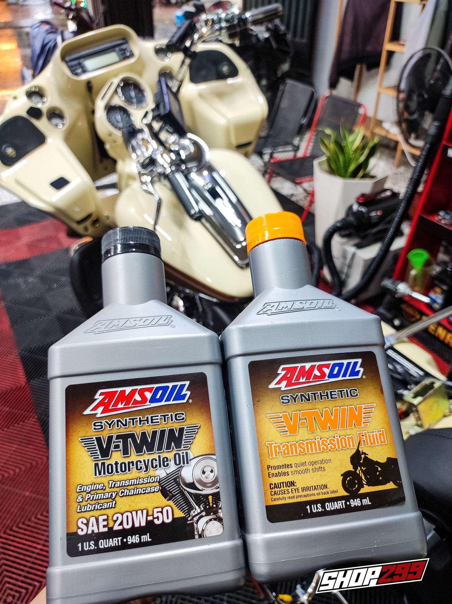 Dầu hộp số AMSOIL SYNTHETIC VTWIN TRANSMISSION FLUID - Quart (964ml) Dầu hộp số AMSOIL SYNTHETIC VTWIN TRANSMISSION FLUID - Quart (964ml)