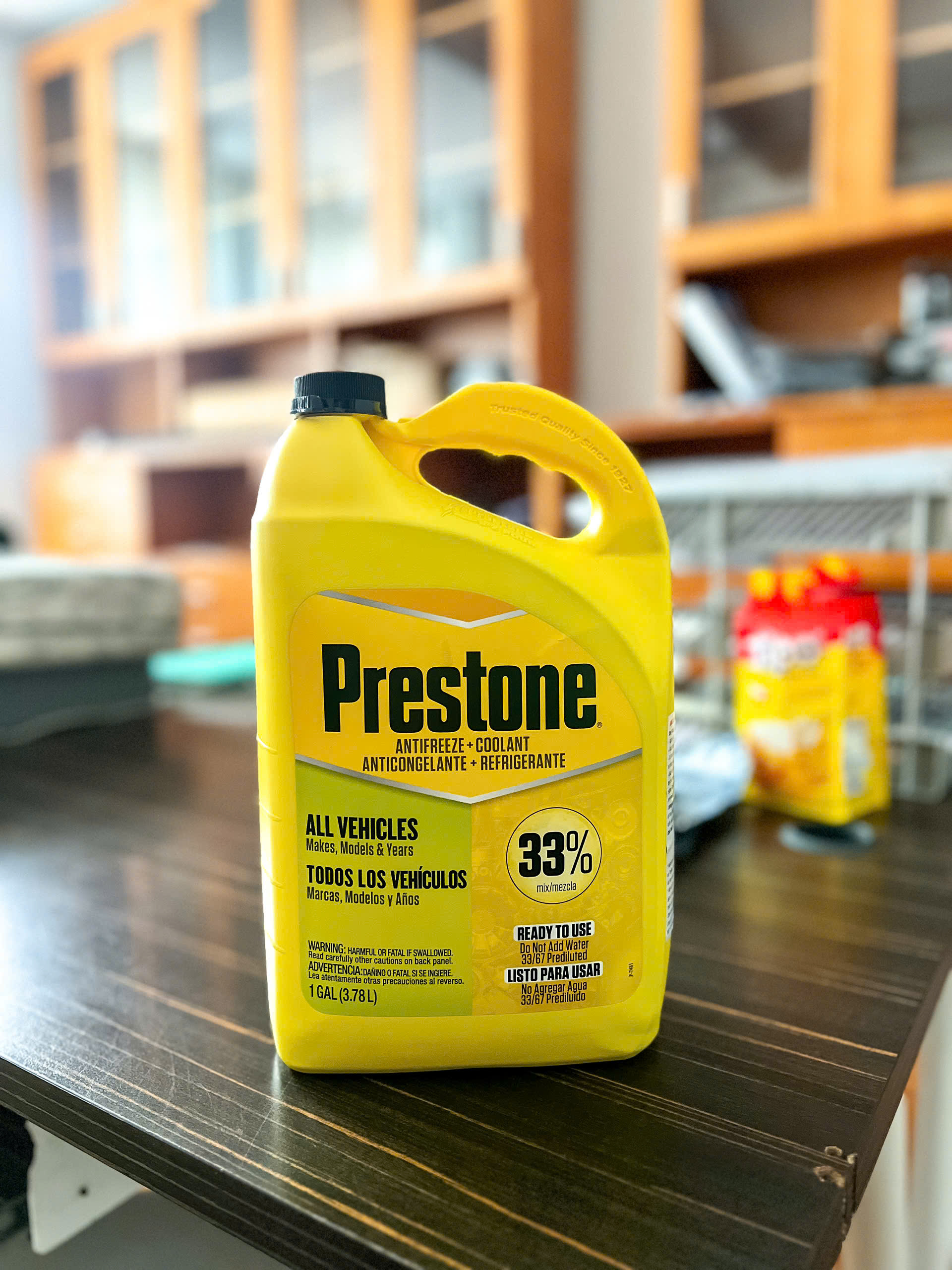 NƯỚC LÀM MÁT PRESTONE 3,78L CHÍNH HÃNG MỸ NƯỚC LÀM MÁT PRESTONE 3,78L CHÍNH HÃNG MỸ