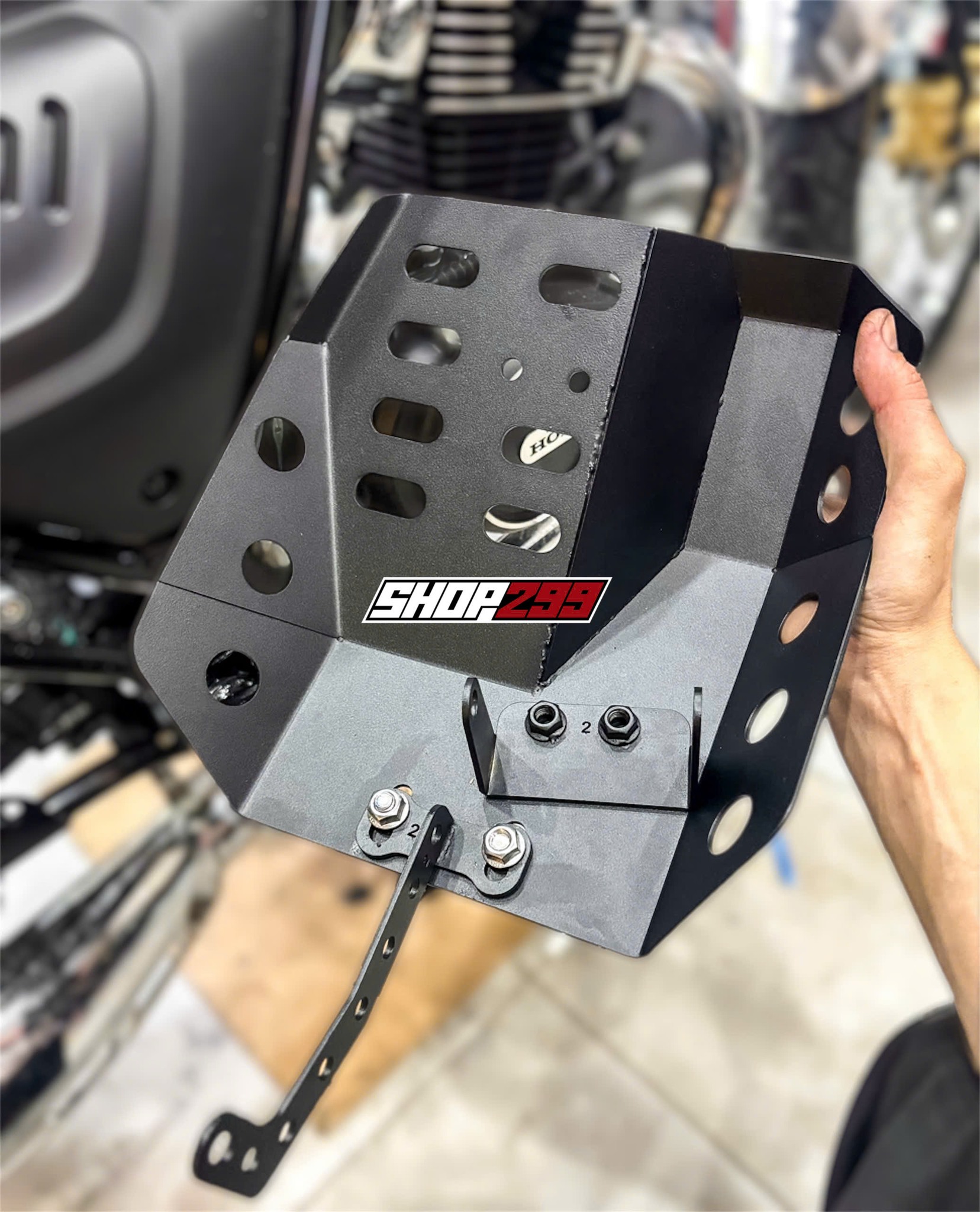 ỐP GẦM MOTOBOX CHO HONDA CGX150 ỐP GẦM MOTOBOX CHO HONDA CGX150