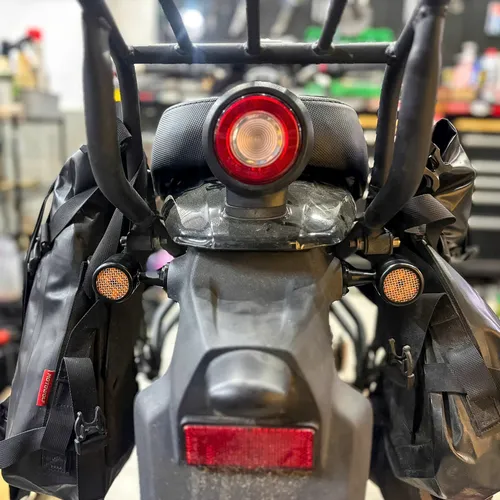 XI NHAN LED LƯỚI NGẮN - ĐEN