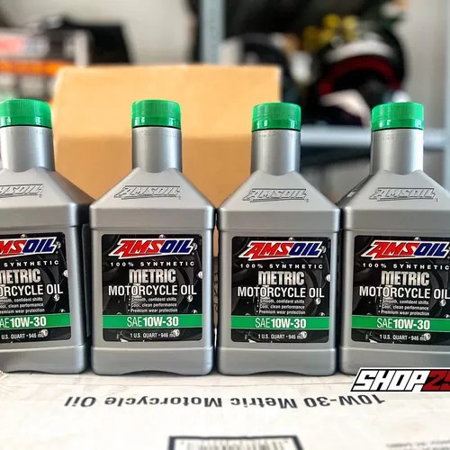 NHỚT AMSOIL METRIC 10W-30 - Quart (946ml)