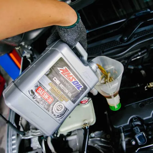 DẦU NHỚT TỔNG HỢP 100% NHẬP KHẨU MỸ AMSOIL OE 5W30 - 3.78L