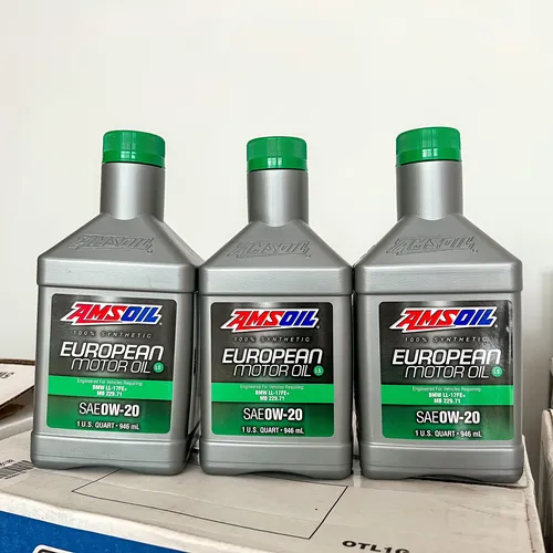 DẦU NHỚT TỔNG HỢP 100% NHẬP KHẨU MỸ AMSOIL EUROPEAN 0W20 - 1 QUART (946ml)