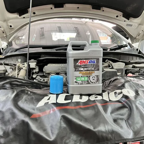 DẦU NHỚT TỔNG HỢP 100% NHẬP KHẨU MỸ AMSOIL OE 0W20 - 3.78L