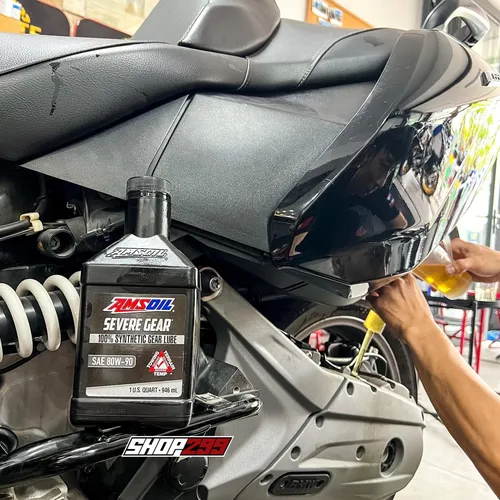 AMSOIL SEVERE GEAR® 80W90 100% SYNTHETIC GEAR LUBE - 946ml