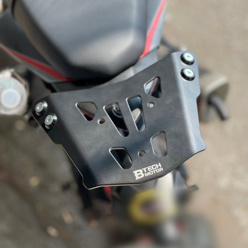 BAGA ĐẾ NHÔM B-TECH CHO YAMAHA R3