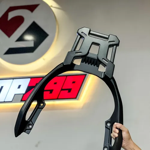 BAGA SAU SWEER NHÔM ĐÚC CHO HONDA ADV 350 / FORZA 350