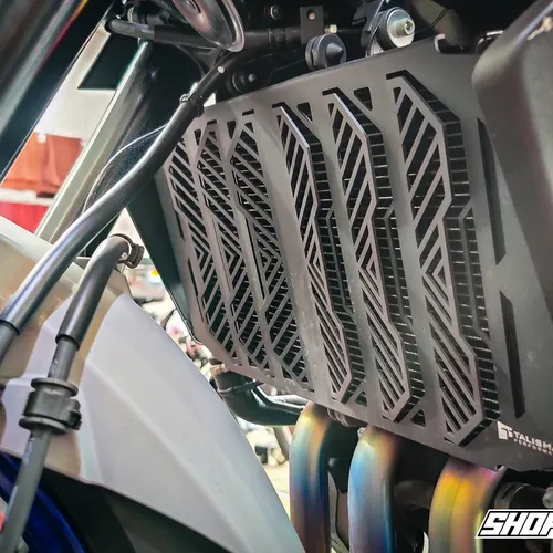 CHE KÉT NƯỚC TALISMAN CHO YAMAHA MT-09
