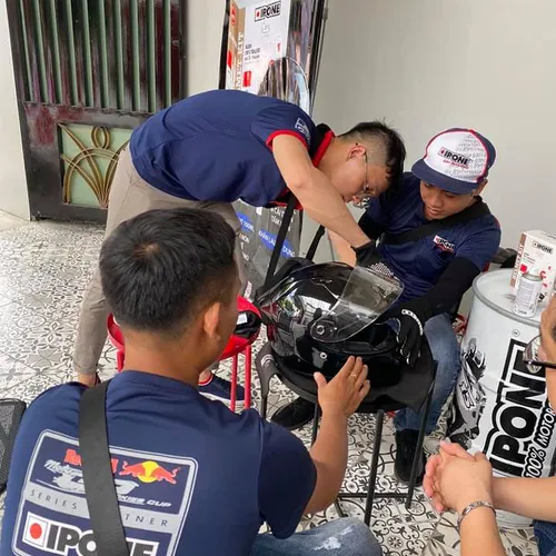 BỘ CHĂM SÓC MŨ BẢO HIỂM IPONE HELMET KIT