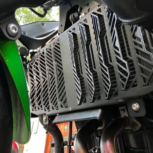 CHE KÉT NƯỚC TALISMAN CHO KAWASAKI Z400 2020+