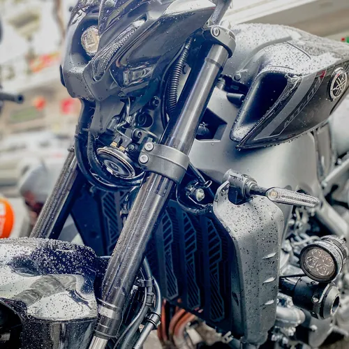 CHE KÉT NƯỚC TALISMAN CHO YAMAHA MT-09 (2021+)