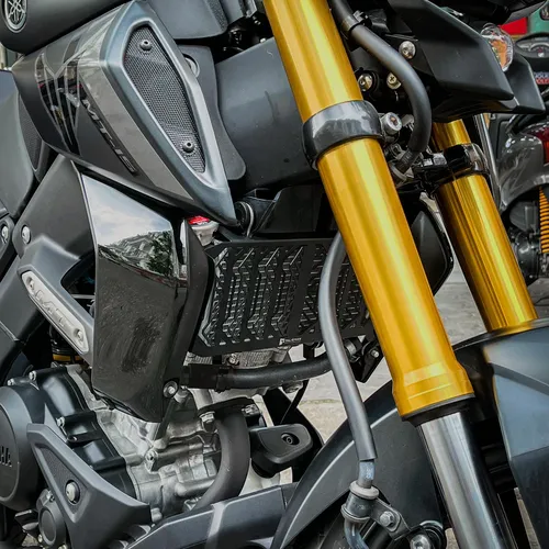 CHE KÉT NƯỚC TALISMAN CHO YAMAHA MT-15