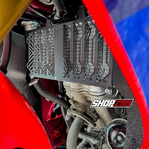 CHE KÉT NƯỚC TALISMAN CHO CBR150R 2022+