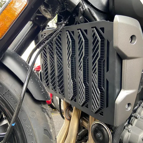 CHE KÉT NƯỚC TALISMAN CHO TRIUMPH TRIDENT 660