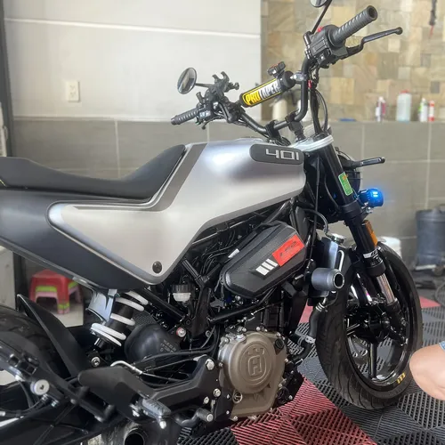 CHỐNG ĐỔ SƯỜN EVOTECH CHO HUSQVARNA SVARTPILEN / VITPILEN 200/401 / KTM DUKE 390