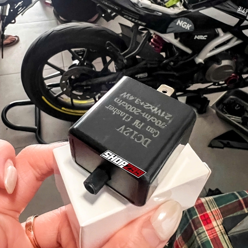 CỤC CHỚP XI NHAN SPIRIT BEAST 2 CHÂN CHÍNH HÃNG