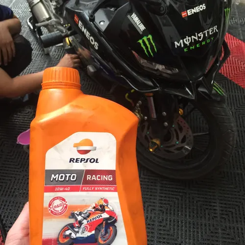 NHỚT REPSOL RACING 10W40