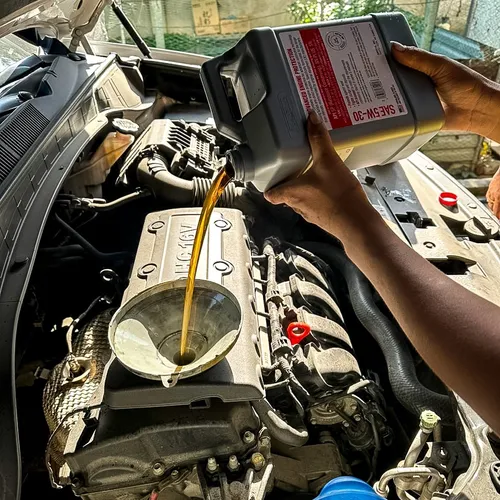 DẦU NHỚT TỔNG HỢP 100% NHẬP KHẨU MỸ AMSOIL OE 5W30 - 3.78L