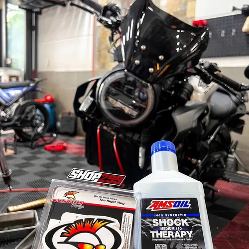 DẦU PHUỘC AMSOIL SHOCK THERAPY #10 MEDIUM - 946ML
