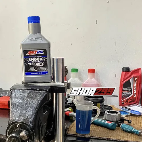 DẦU PHUỘC AMSOIL SHOCK THERAPY #10 MEDIUM - 946ML