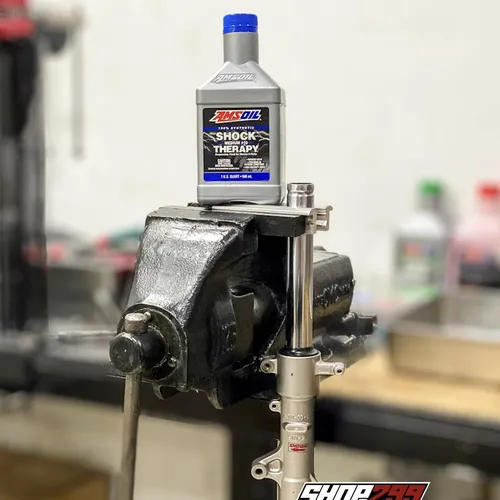 DẦU PHUỘC AMSOIL SHOCK THERAPY #10 MEDIUM - 946ML