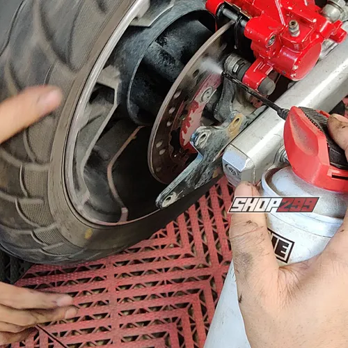 CHAI XỊT VỆ SINH THẮNG IPONE BRAKE CLEANER (750ML)