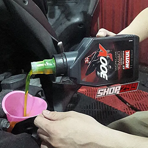 NHỚT MOTUL 300V 10W40 TEM 3 LỚP NHẬP PHÁP