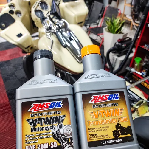 Dầu nhớt AMSOIL 20W-50 Synthetic V-Twin - Quart (946ml)