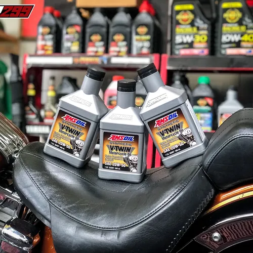Dầu nhớt AMSOIL 20W-50 Synthetic V-Twin - Quart (946ml)