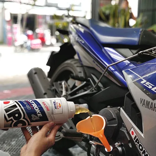 NHỚT IPONE STROKE 4 5W40 1L