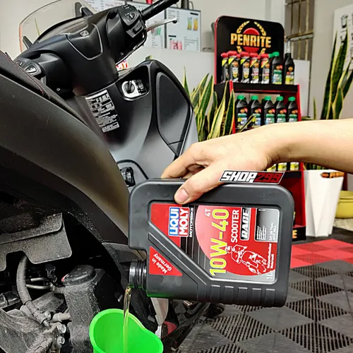 NHỚT XE TAY GA LIQUI MOLY SCOOTER RACE 10W40 - 1L