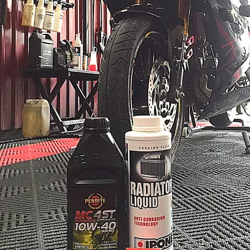 NƯỚC LÀM MÁT IPONE RADIATOR LIQUID - 1L