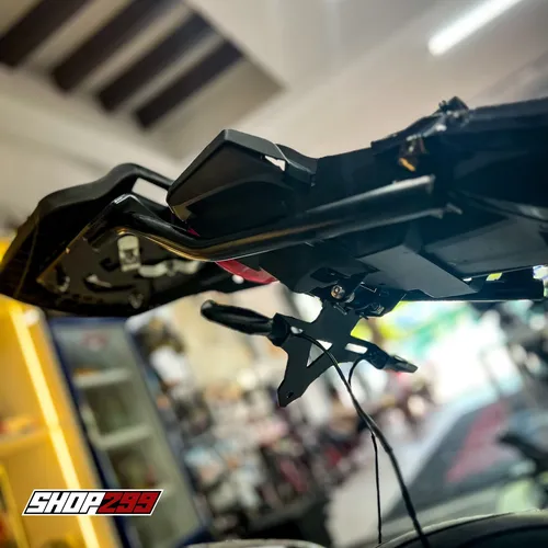 PAD BIỂN SỐ GẬP CHO HONDA CB150R / HONDA CB300R