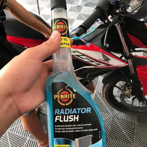SÚC KÉT NƯỚC PENRITE RADIATOR FLUSH (375ML)