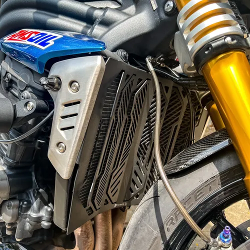 CHE KÉT NƯỚC TALISMAN CHO TRIUMPH SPEED TRIPLE 1200RS (2022+)