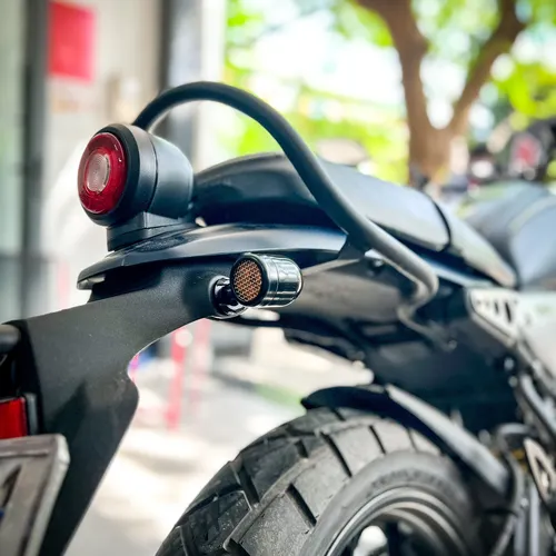XI NHAN LED LƯỚI NGẮN - ĐEN