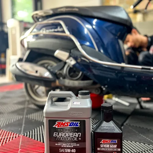 DẦU NHỚT TỔNG HỢP 100% NHẬP KHẨU MỸ AMSOIL EUROPEAN 5W40 - 3.78L