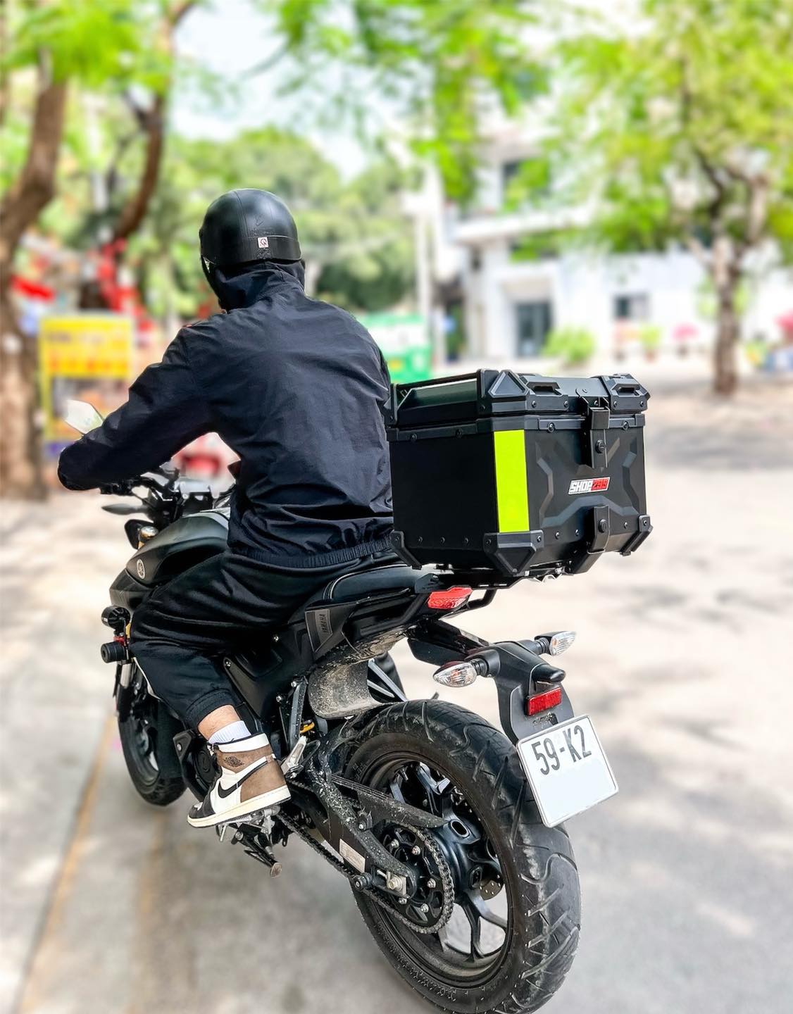 THÙNG NHÔM 36L FULL ĐEN THÙNG NHÔM 36L FULL ĐEN