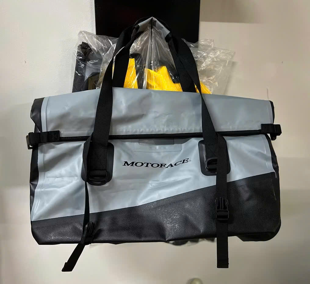 TÚI CHỐNG NƯỚC MOTOFACE 40L CHÍNH HÃNG - XÁM TÚI CHỐNG NƯỚC MOTOFACE 40L CHÍNH HÃNG - XÁM